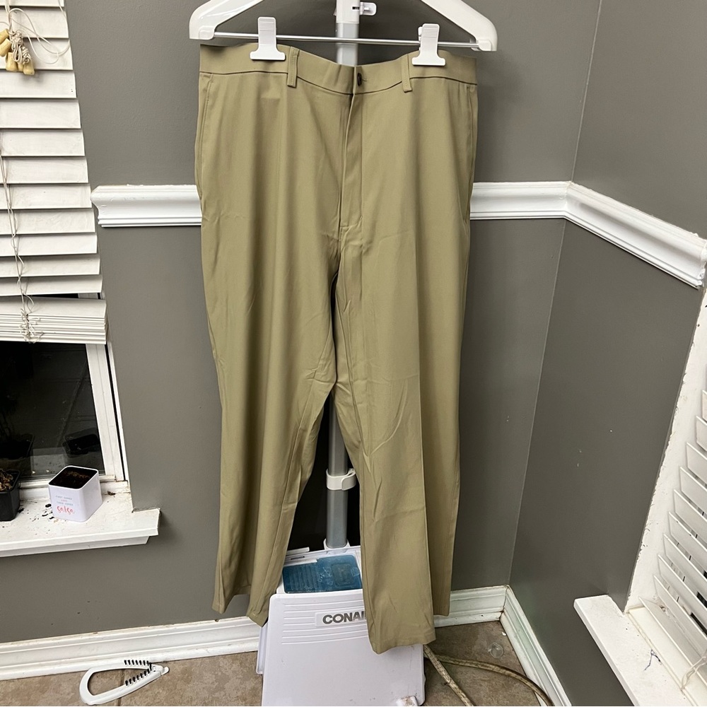 NWOT Khaki pants